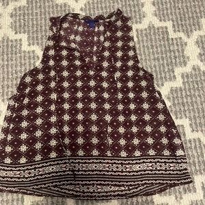 good condition, never worn. selling because it doesn’t fit.